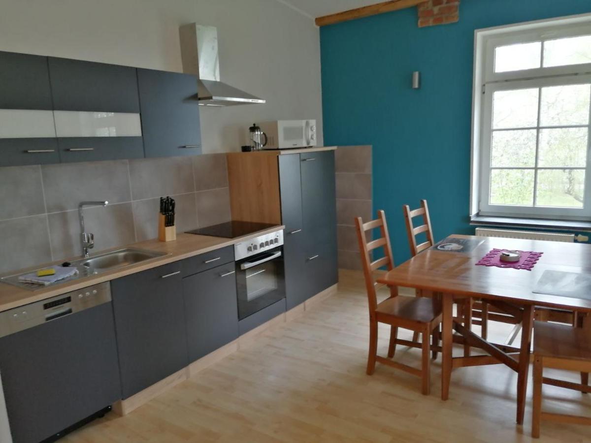 Ferienwohnungen Poppelvitz Altefähr Esterno foto
